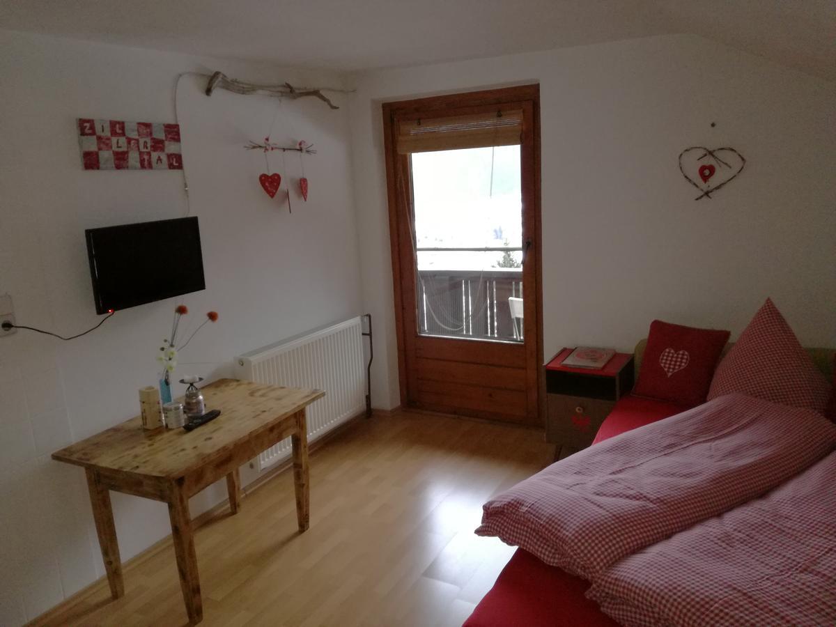 Апартаменты Haus Muehlbichl Финкенберг Экстерьер фото
